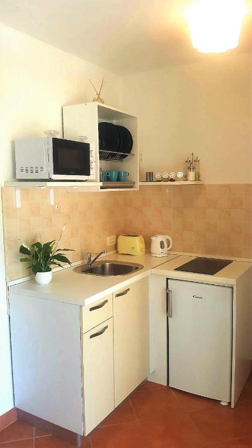 Studio Apartments Marra & Kech Ploce  Buitenkant foto
