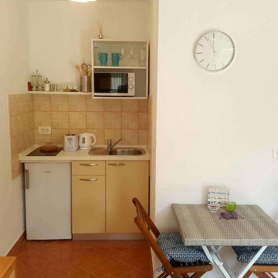 Studio Apartments Marra & Kech Ploce  Buitenkant foto